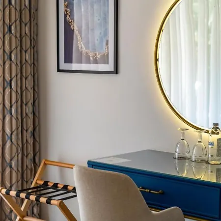 Massi Near The Sea Hotel *