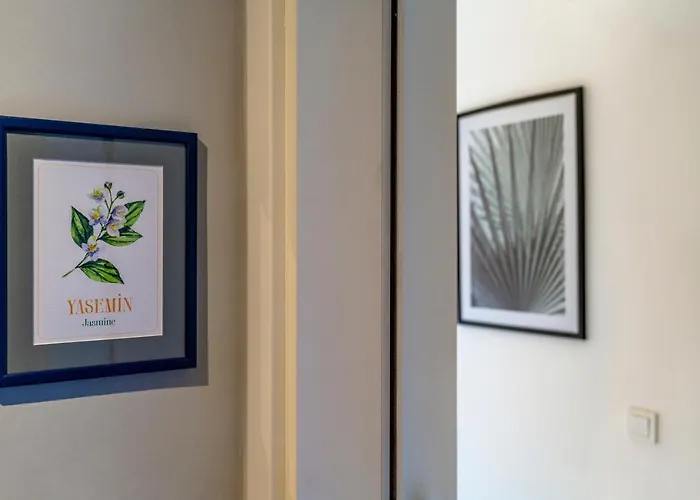 Hotel Massi Near The Sea *